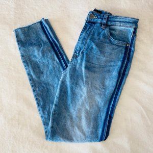 light wash jeans